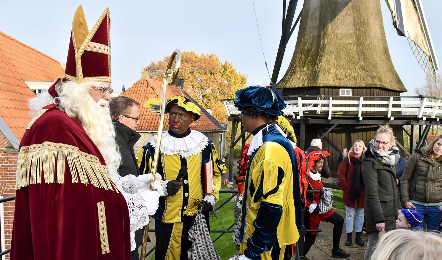 Sinterklaas in Sloten Foto Thewes Hoekstra