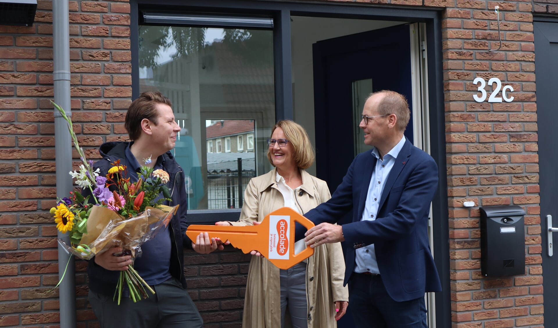 Op de foto staan v.l.n.r.:  Frans Sikkes, Elze Klinkhammer en Jan van der Meer.