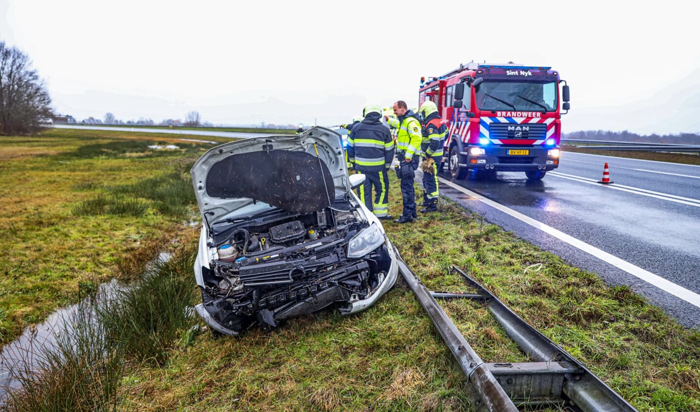 Eenzijdig ongeval op A6 bij Follega Foto Ricardo Veen Media