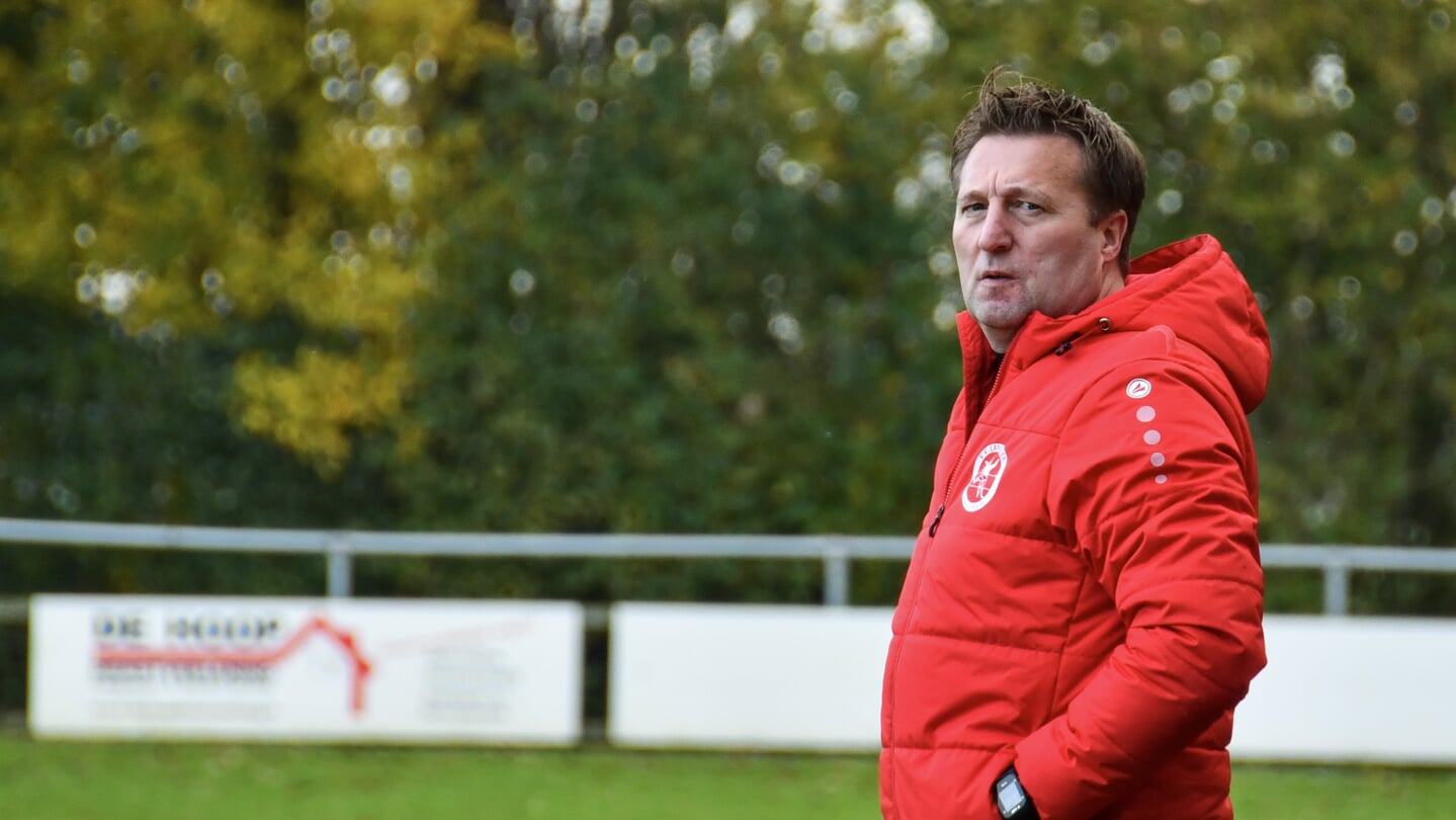 VV Langweer trainer Germ Huitema