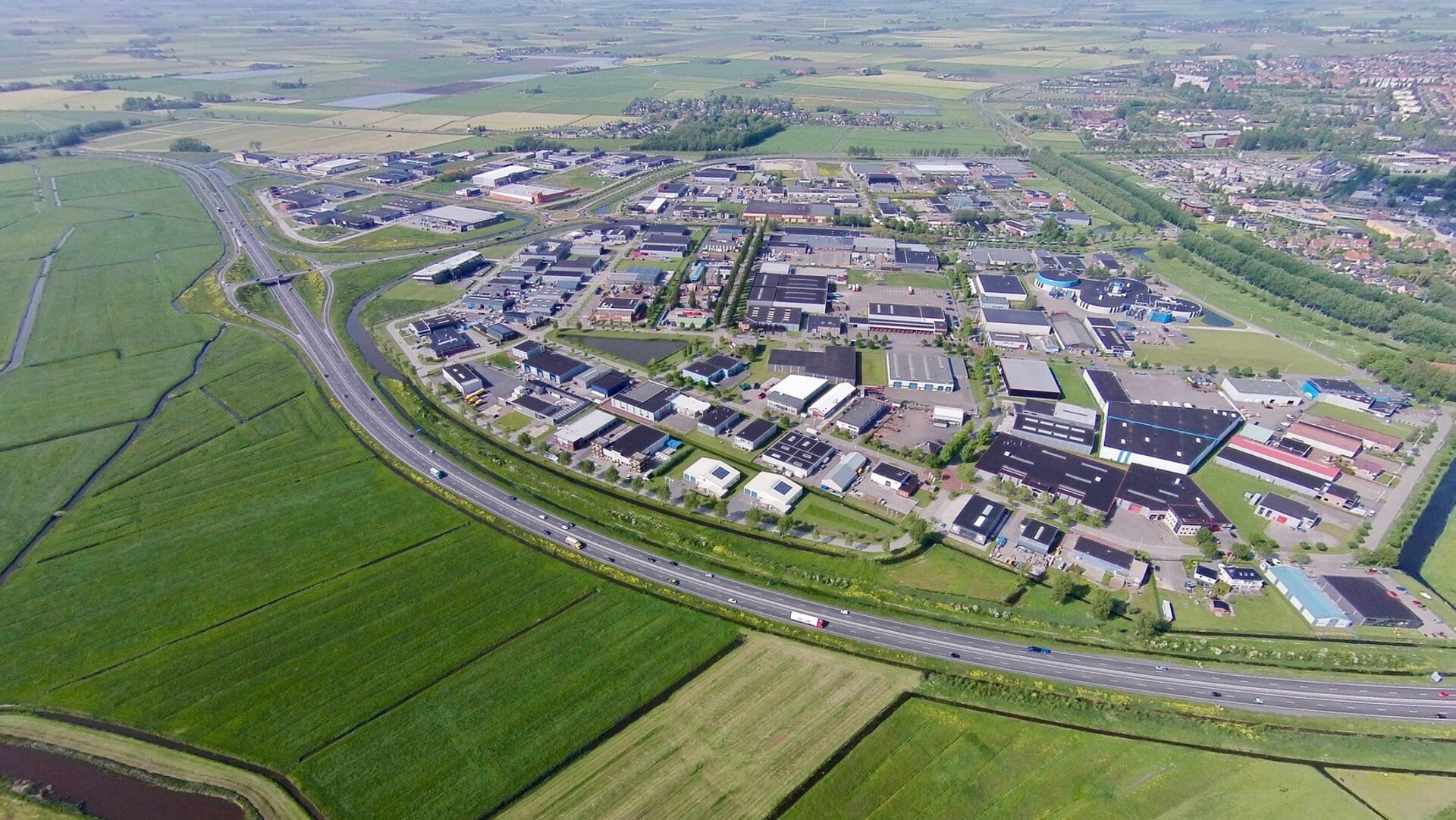 Provincie Fryslân ziet kansen voor energiehubs bij de grotere bedrijventerreinen 