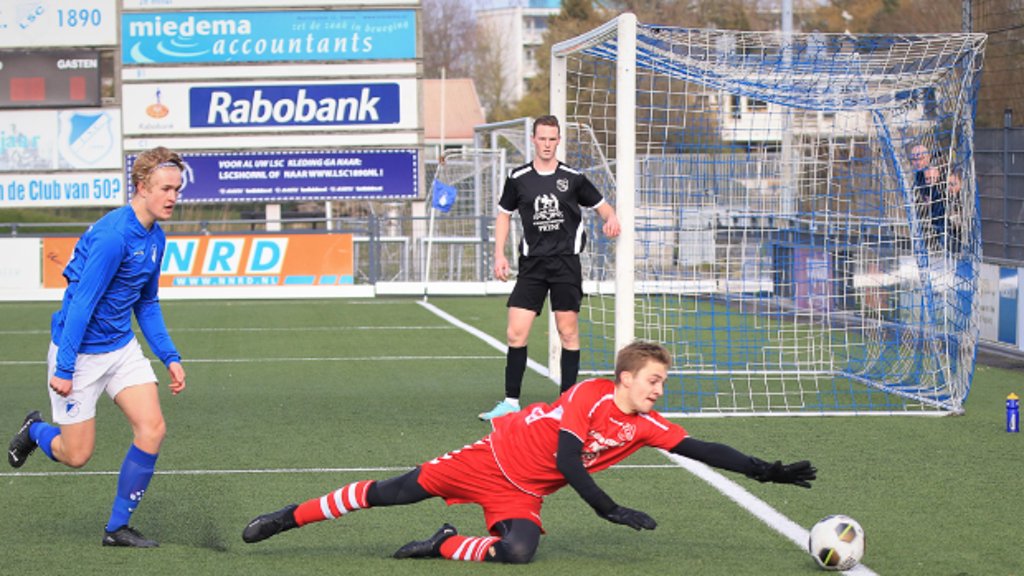 LSC 1890 Wint Eerste Wedstrijd In ‘Zijdaloos Tijdperk’ - Groot Sneek