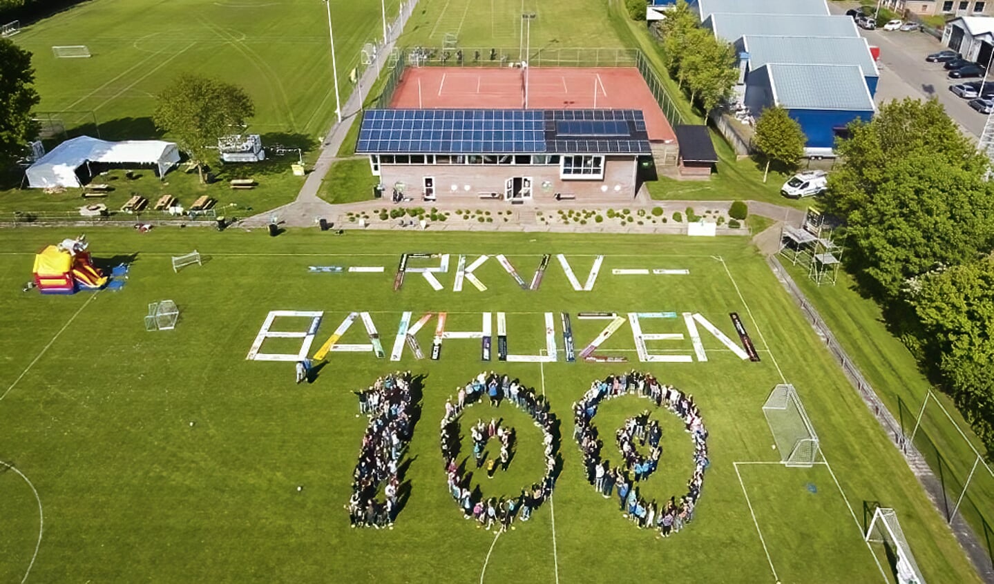 RKVV Bakhuizen viert het eeuwfeest Eigen foto