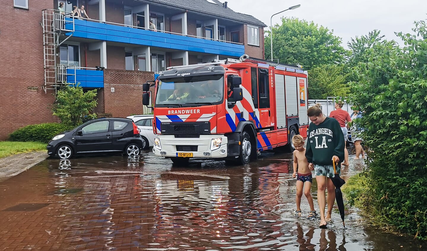 Waterpret en wateroverlast in Lemmer Foto Jan van der Werf