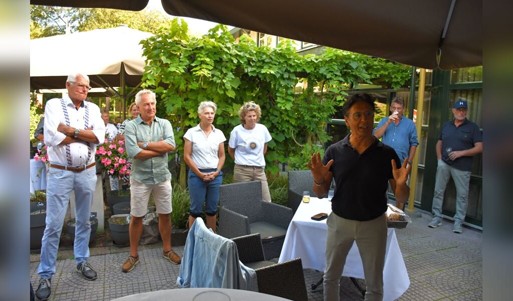 Burgemeester Tjeerd Van Der Zwan Feliciteert Bemanning Gerben Van Manen Groot Heerenveen