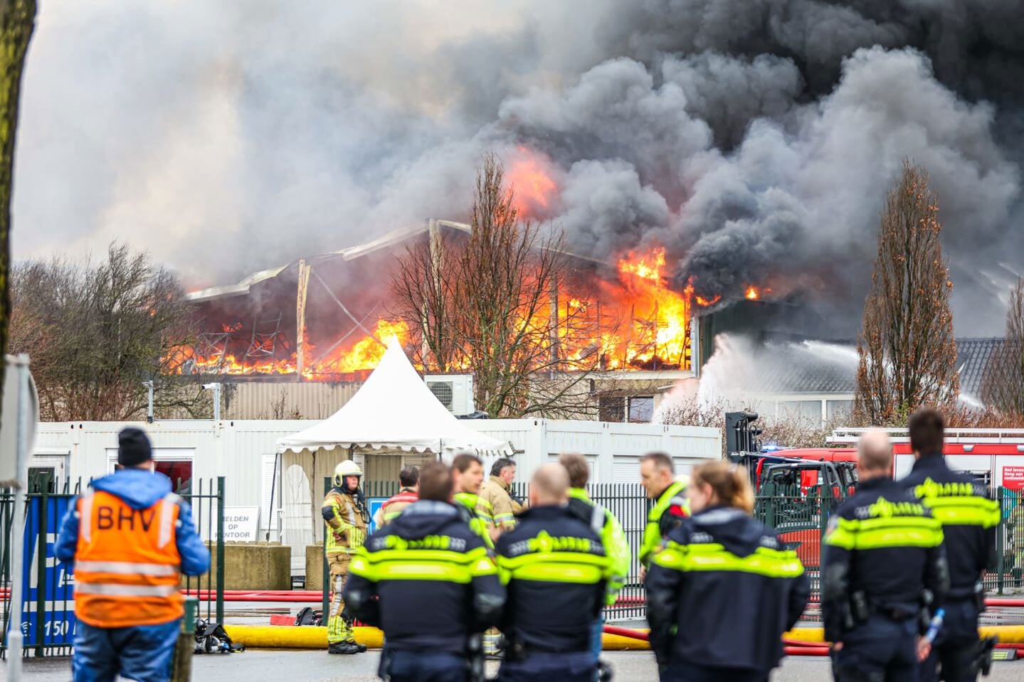 Grote brand in Rutten, net onder Lemmer.