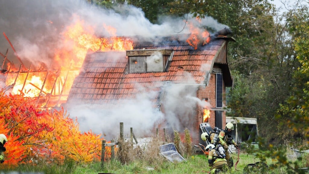 Alle brandweerposten uit Opsterland naar grote brand in