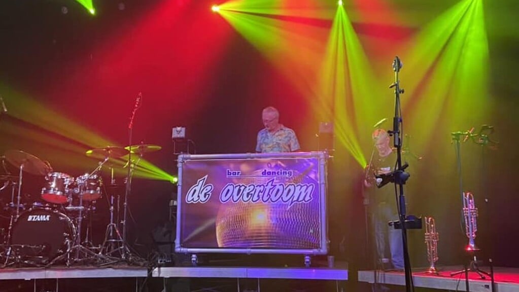 Herbeleef de 80’s en 90’s van bar-dancing De Overtoom bij De Skâns in Gorredijk 