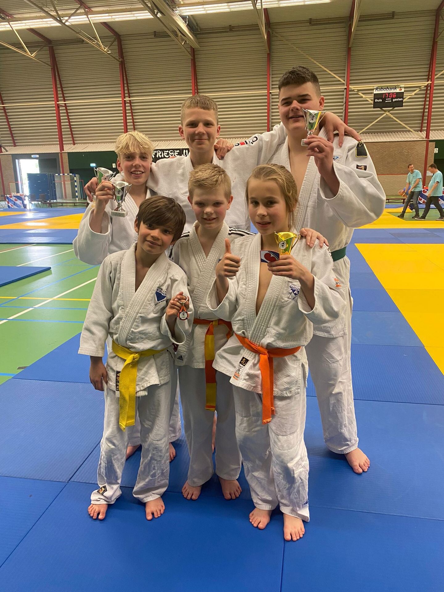 Prijzenfestijn Akkermans judoka’s uit Wommels op de Friese Kampioenschappen