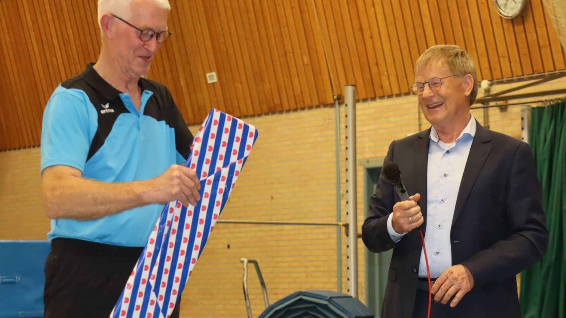 Lieuwe Bergstra Hangt Turnschoenen Aan De Wilgen - Groot Sneek