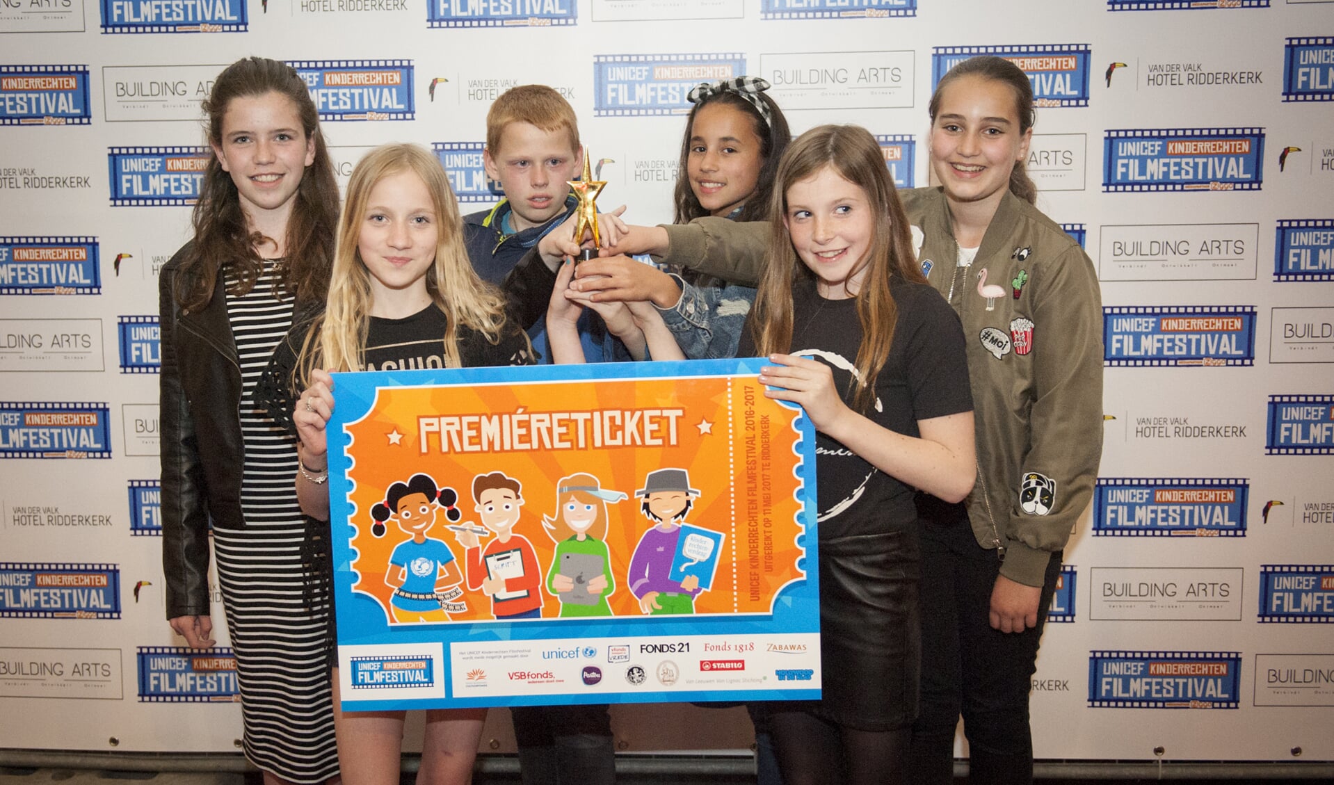 De winnaars van de Ridderkerkse finale van het UNICEF Kinderrechten Filmfestival