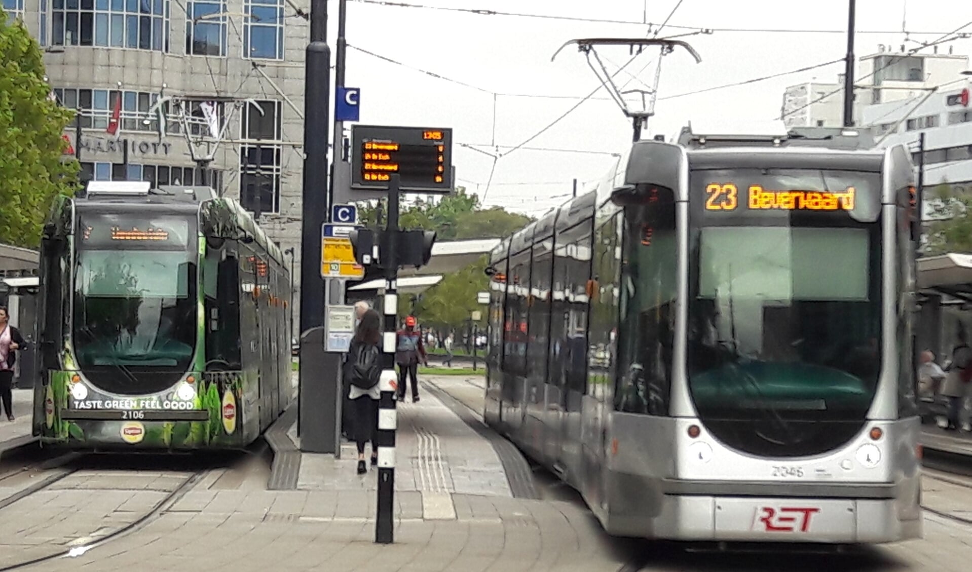 De RET wil vanaf volgend jaar het vervoer in Barendrecht verbeteren. 