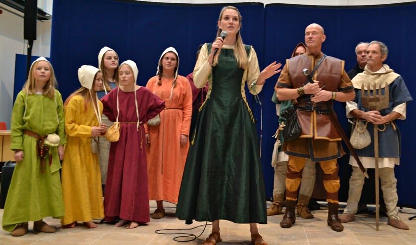 Bij de presentatie werden liedjes uitgevoerd uit de musical over Rolf.