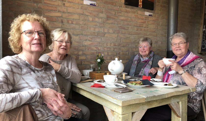 De High Tea voor Mantelzorgers was een gezellig feestje met veel herkenning.