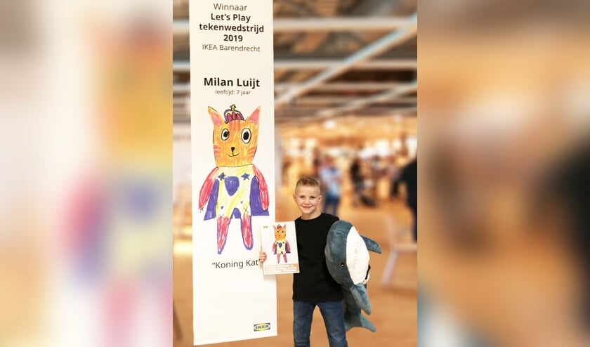 Milan met de winnende tekening.