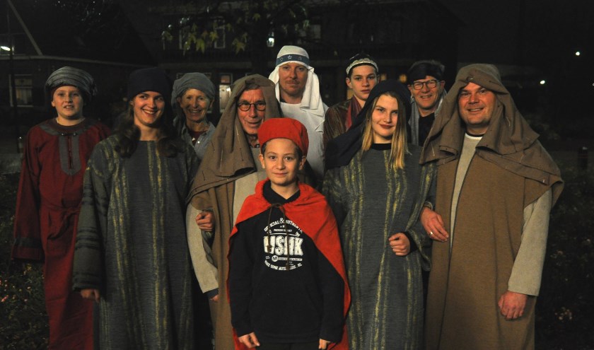 Spelers in nieuwe kleding tijdens oefening. (foto: Arnold Sluijs)