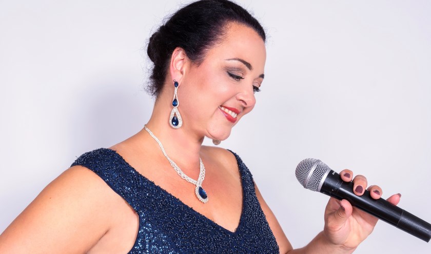 Petra Simonse brengt een avond in kerstsfeer