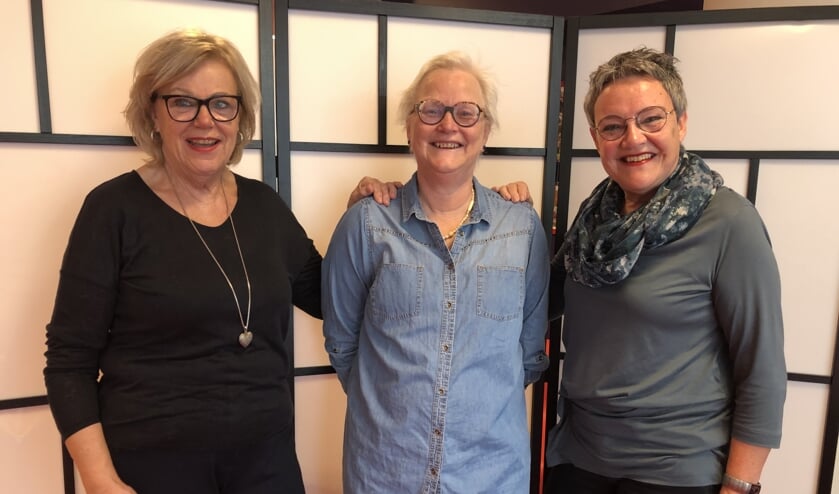 Margriet Bovingdon, Janet Edelman en Georgette van Straten.