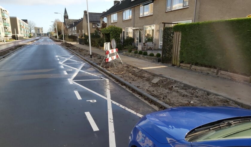 Afgekruiste parkeerplaatsen op de Schaatsbaan.