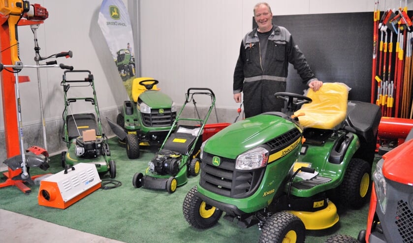 Peter Koppenaal heeft nu ook John Deere machines in zijn aanbod