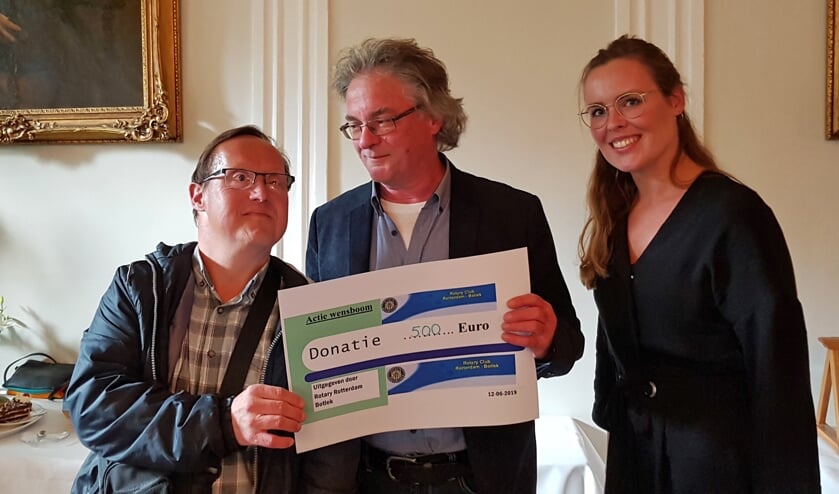 Gezinsvervangend tehuis de Wanmolen in Poortugaal ontving een bijdrage voor het opknappen van een woonkamer