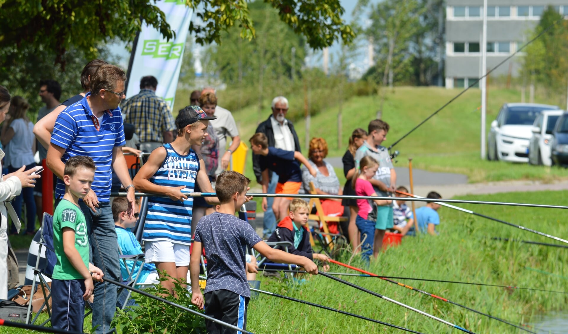 Op maandag 12 augustus is de eerste viswedstrijd bij de Plas Donkersloot