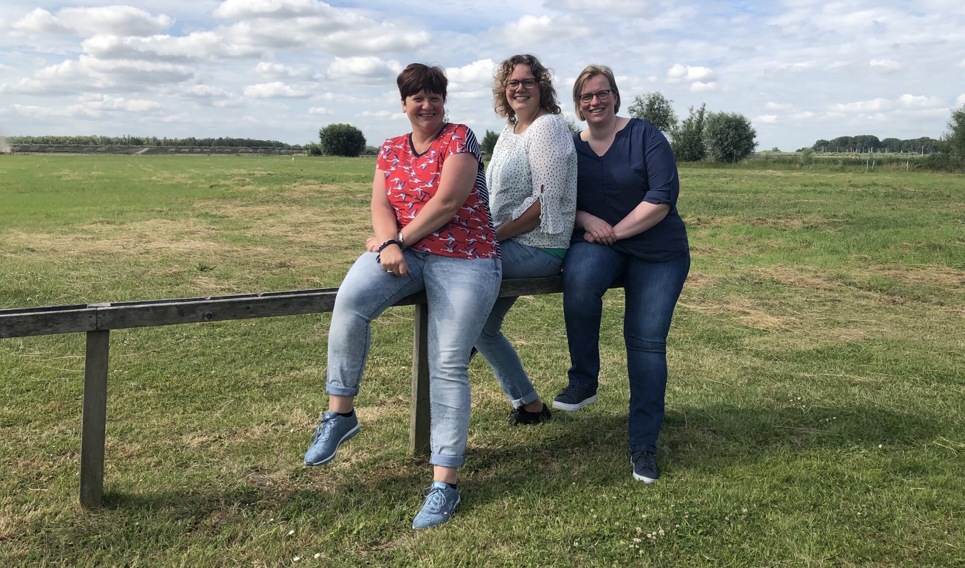 Birgitta, Belinda en Manna zijn weer klaar voor Landbouwdag.