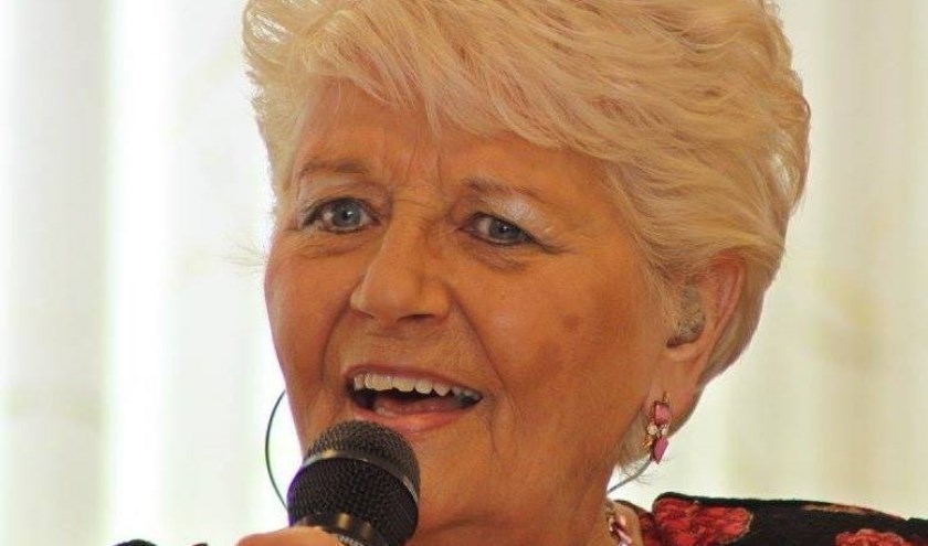 Facebook foto fanpage Rita Young