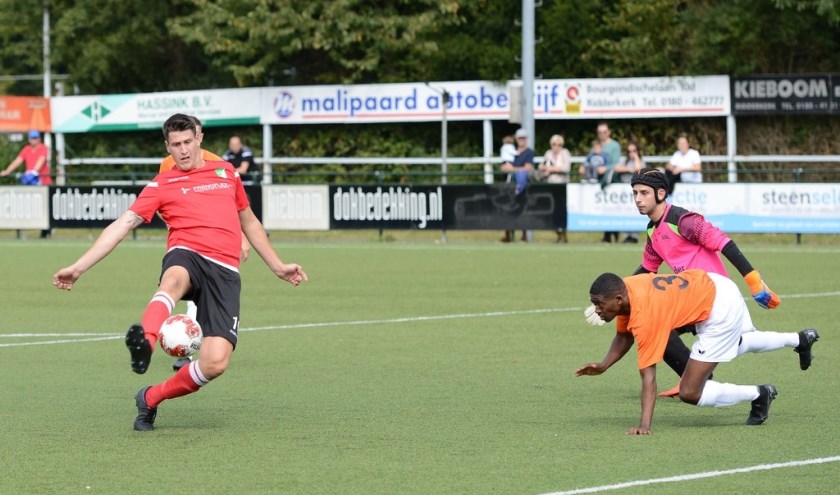 Ernst Both scoort de 4-1
