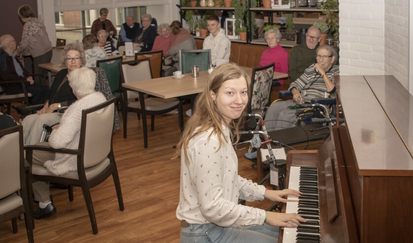 Roos Doller speelt in Borgstede.