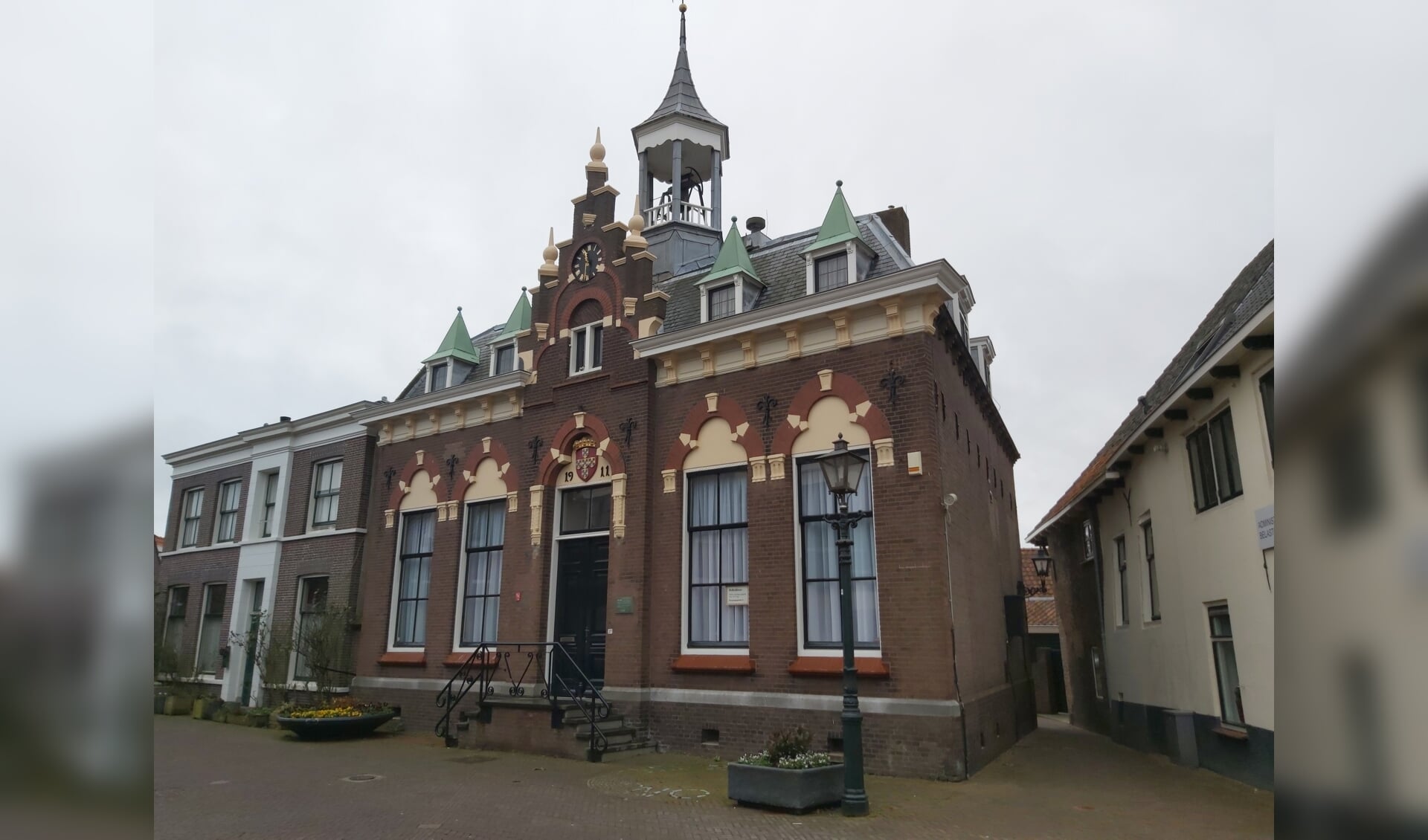 De Oudheidkamer bevindt zich aan de Dorpsstraat 27 te Poortugaal.