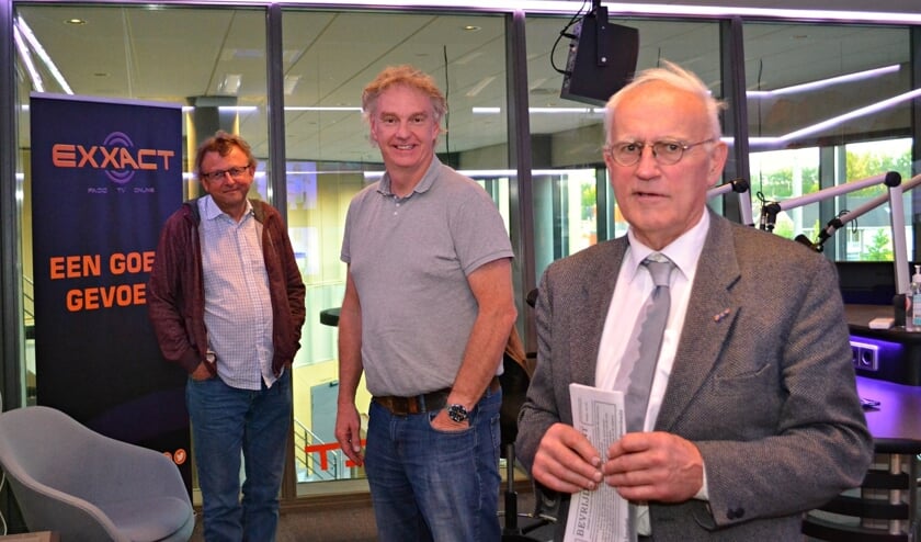 Ad Los (rechts) in de studio van Exxact Barendrecht.