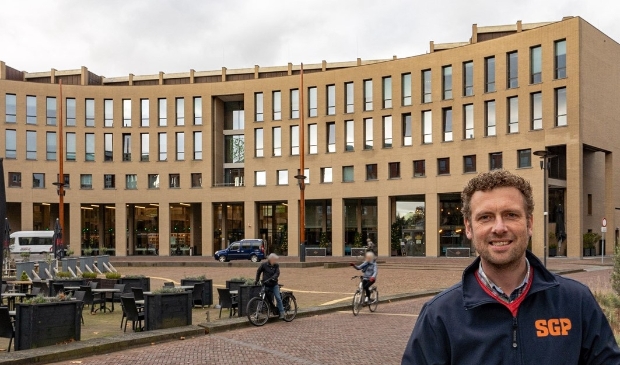 <p>Daan Kardol wil niet weten van een andere naam voor het gemeentehuis</p>