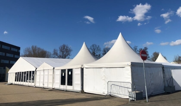 <p>De vaccinatielocatie die afgelopen voorjaar en zomer op de Hofhoek stond.</p>