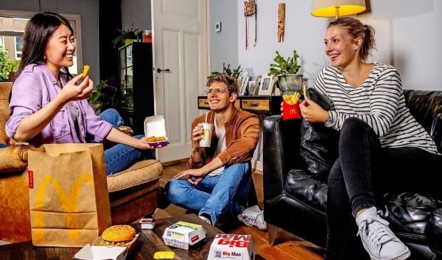 <p>Genieten van McDonald's zonder de deur uit te gaan kan vanaf nu ook in Ridderkerk. </p>