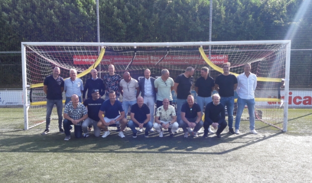 <p>De kampioenen van Barendrecht 1998 op De Bongerd..</p>