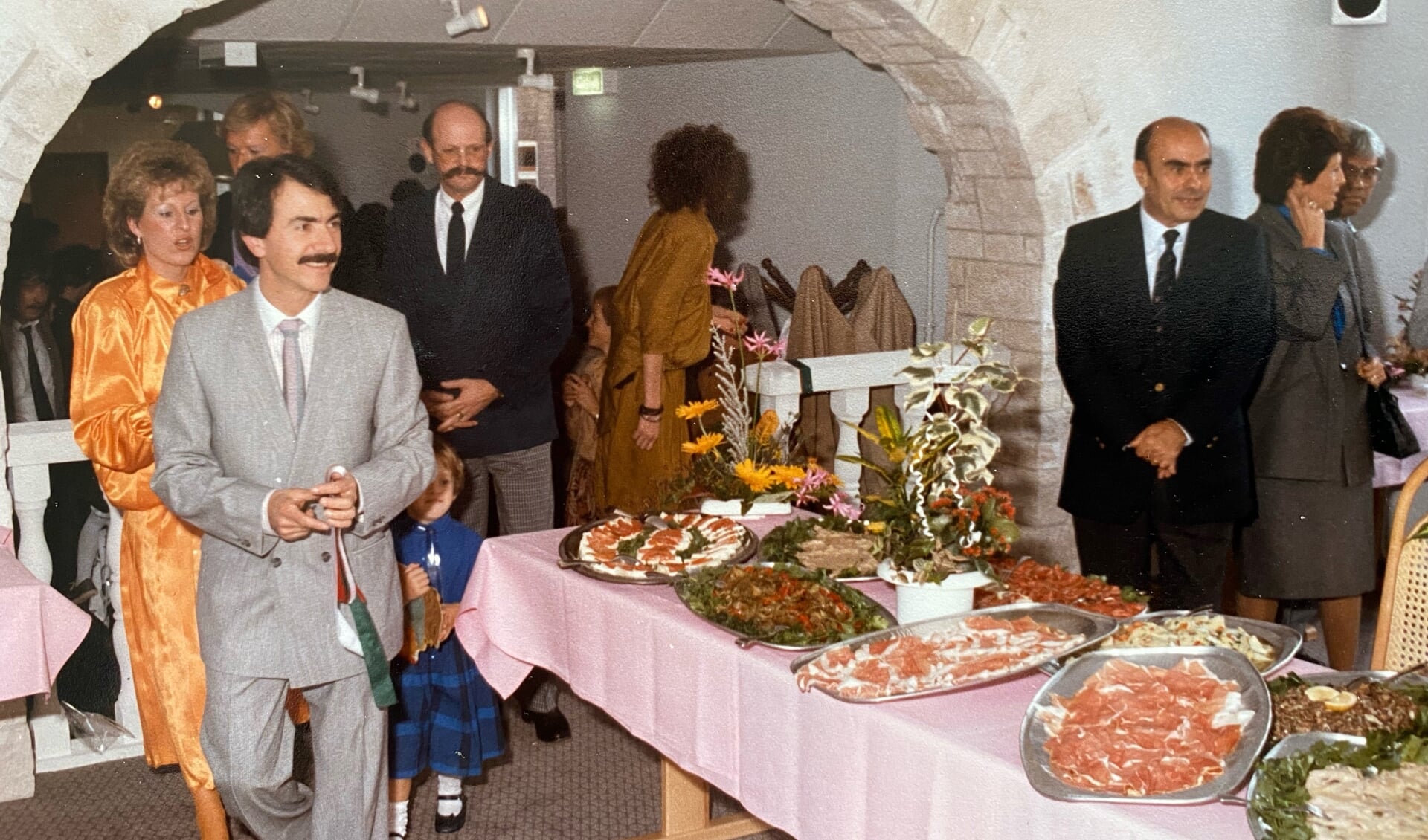 Mardello Favetta (links) bij de opening van La Maremma