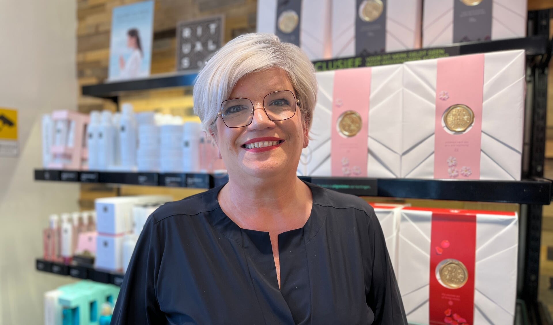 Wilma Vermeulen viert haar tienjarig jubileum met cadeautjes en acties voor de klanten.