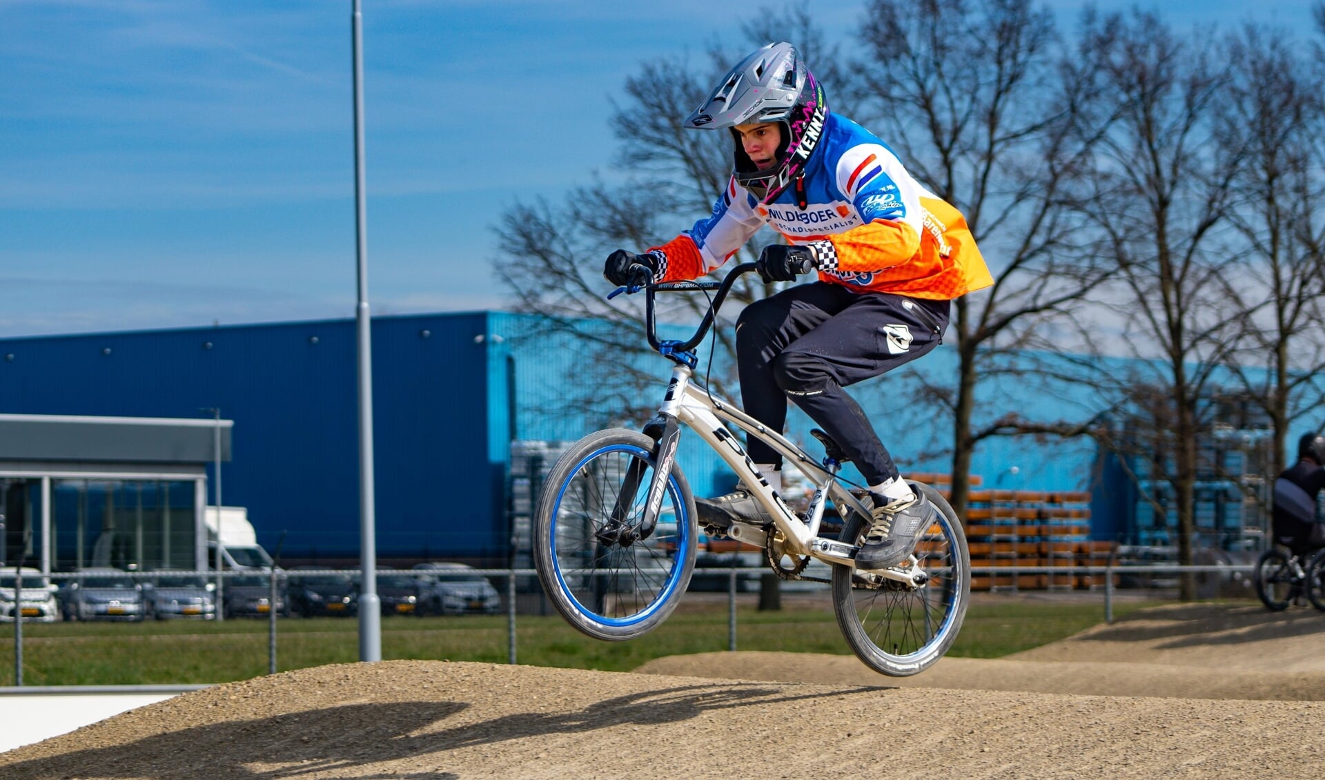 Uittreksel chrysant Lada Fietscrossclub Barendrecht organiseert bijzondere wedstrijden - Al het  nieuws uit Barendrecht