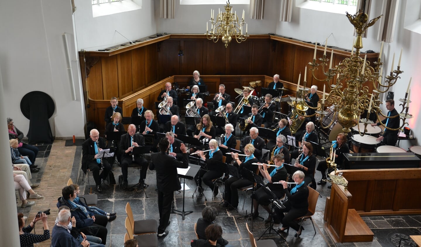 Het Bevrijdingsconcert door het Dagorkest van Harmonievereniging Barendrecht.