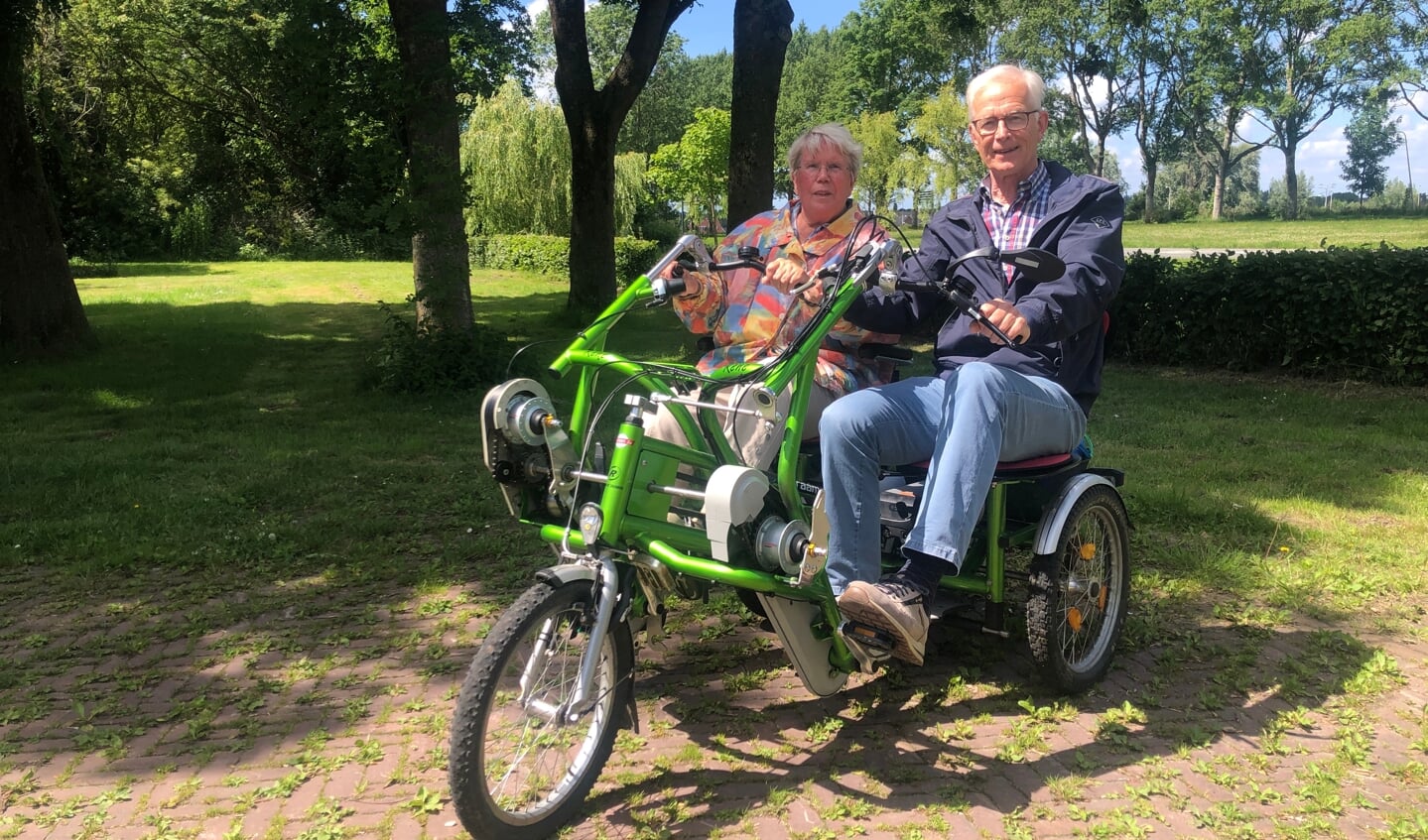 Voorbijgangers reageren vaak leuk op de duofiets.