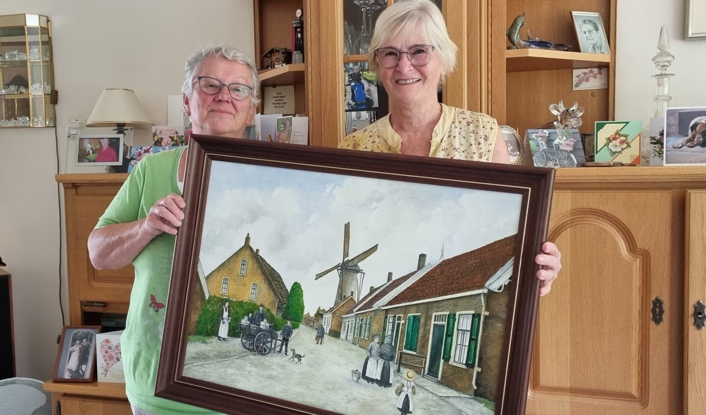 Geertrui de Boom en Francine Kokkelink met het bijzondere schilderij.