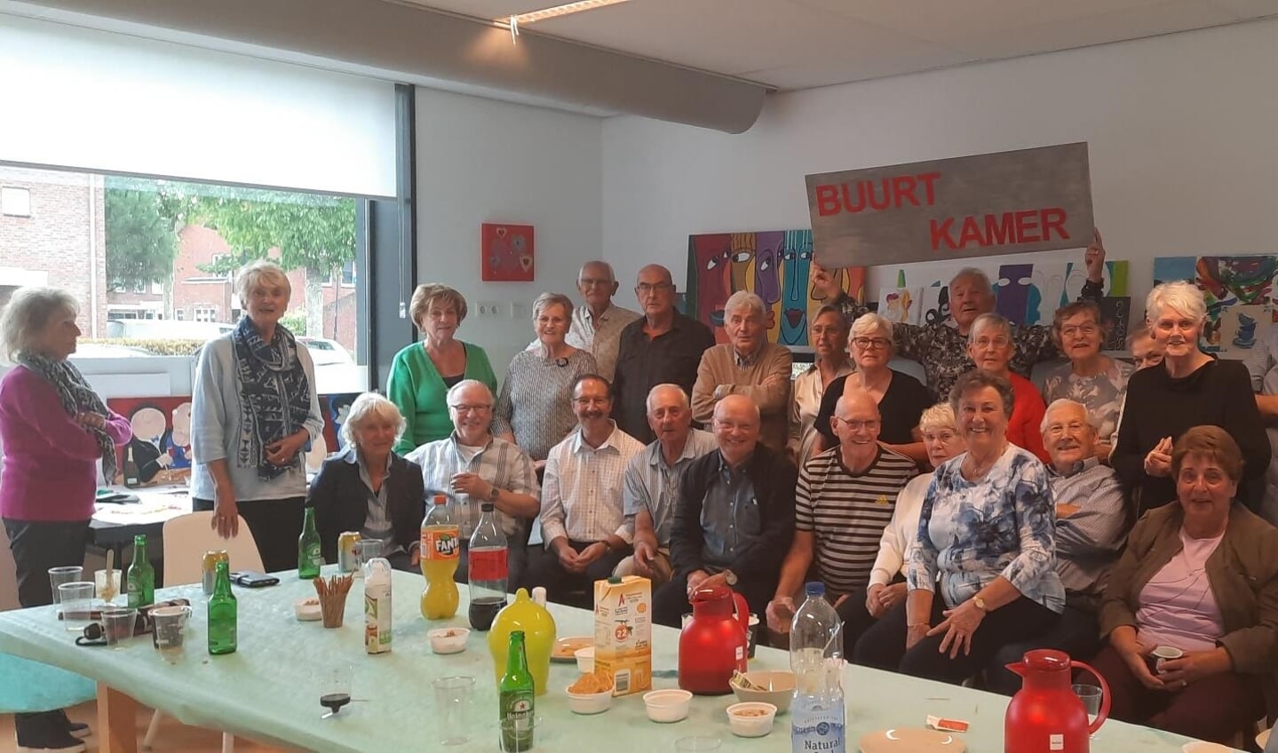 Deelnemers aan burendag. (foto: Kijk op Welzijn)