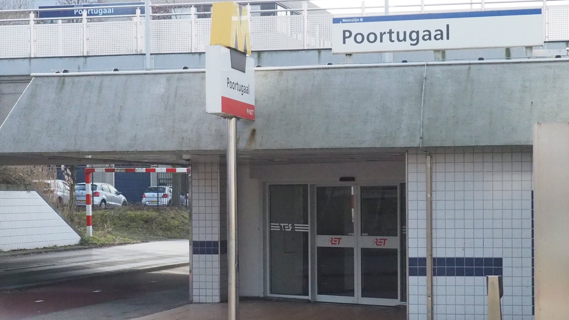 Metrostation Poortugaal.