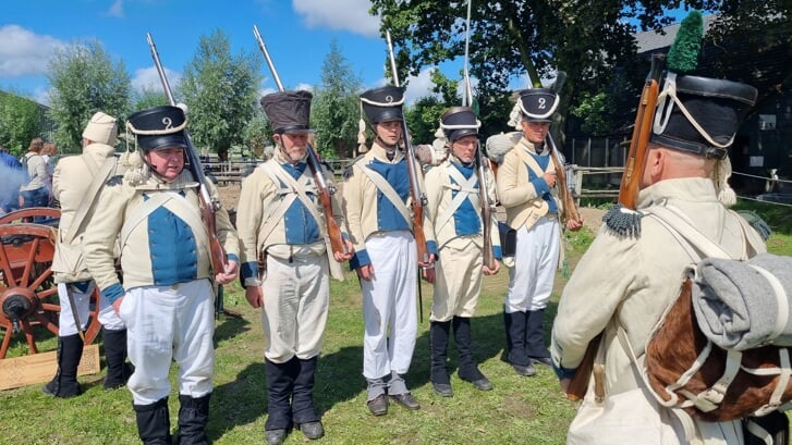 Franse soldaten tijdens de Napoleondag van vorig jaar. 