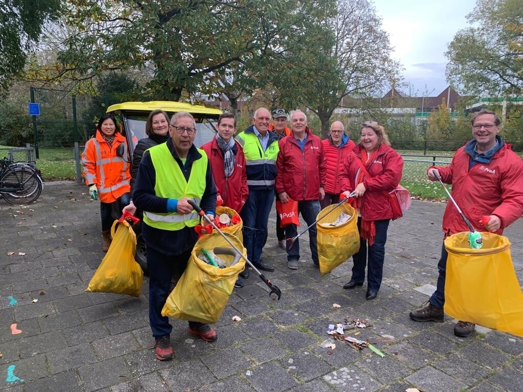 PvdA-leden deden mee aan de maandelijkse milieuactie in Bolnes