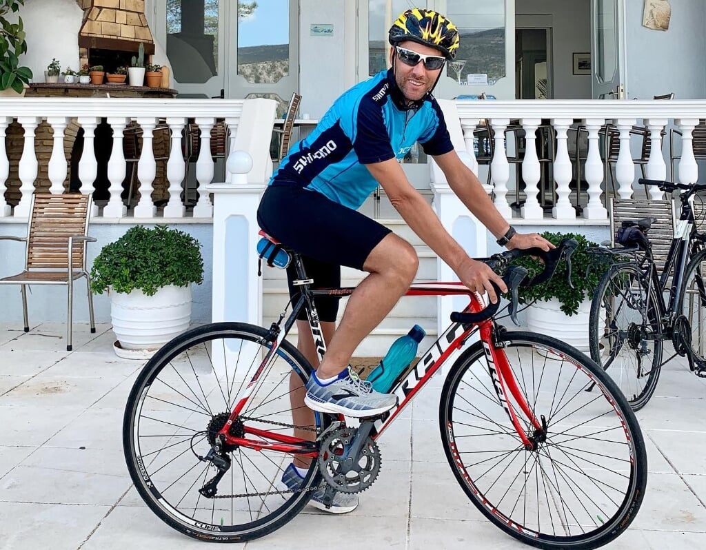 Albert Ruijg gaat in Griekenland fietsvakanties organiseren.