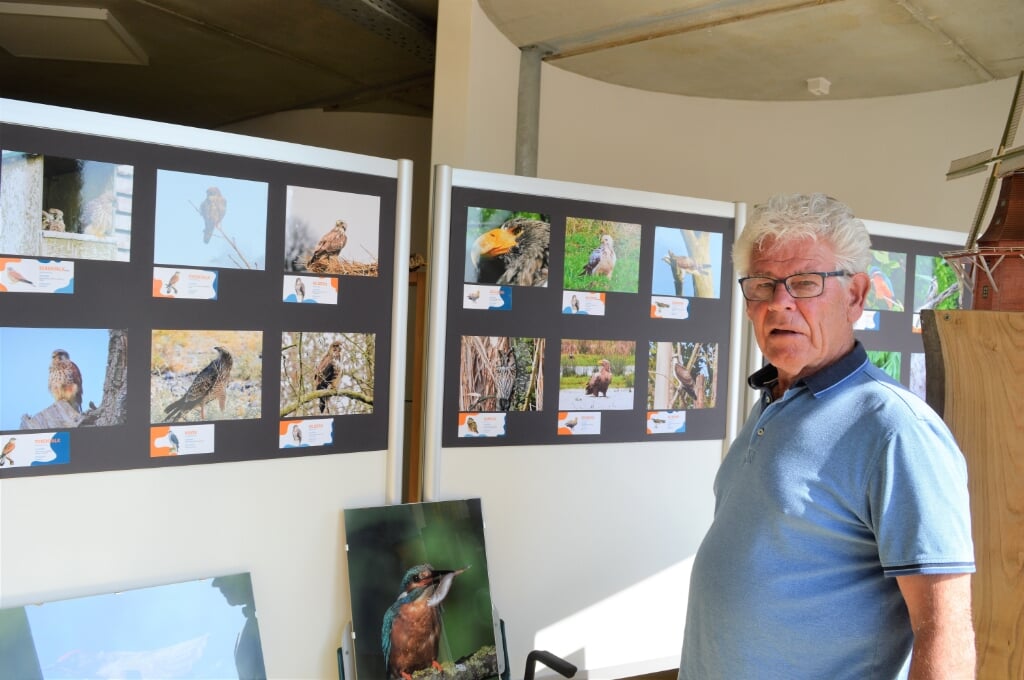 De eerste tentoonstelling in het bezoekerscentrum laat vogelfoto's van Piet van der Windt zien