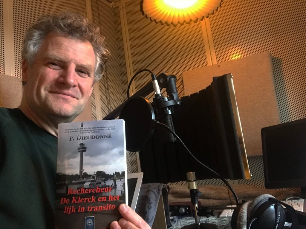 Paul Dieudonné met zijn nieuwe boek