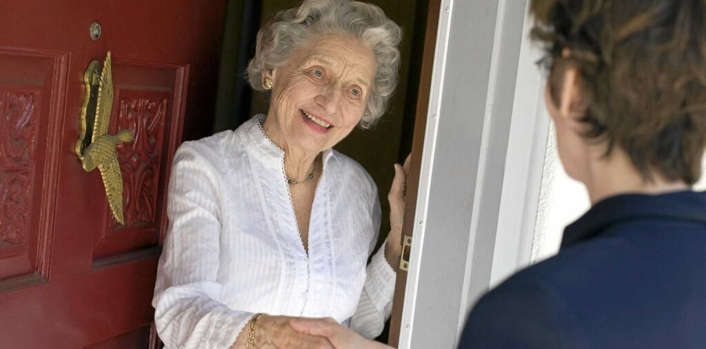Alle inwoners van 75 jaar worden benaderd voor een huisbezoek.